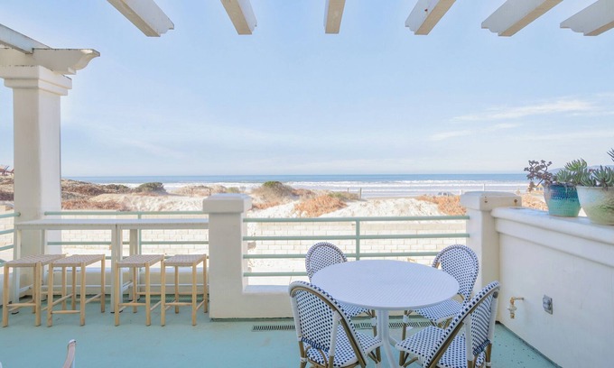 Oceano Condo | Right on the Sand in Oceano