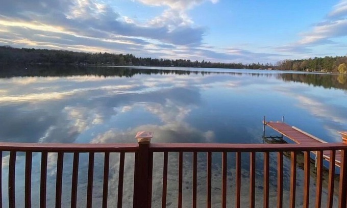 Wautoma Cottage | Right On The Water