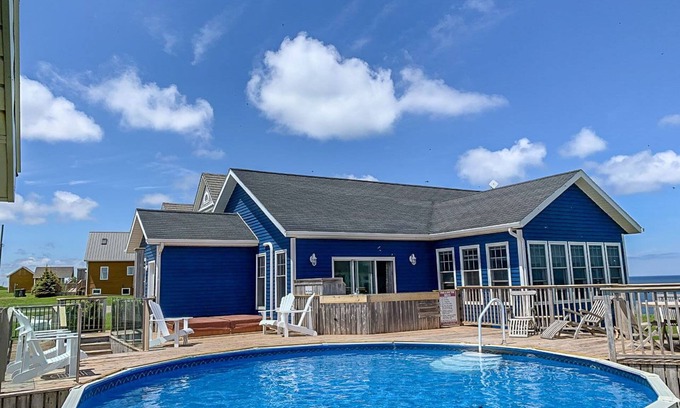 Sea View House | Rig’s Ladder – Luxury oceanfront, Pool, Hot-tub, Beautiful Beach, AC