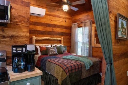 Broussard Cabin | Riley's Retreat Cabin