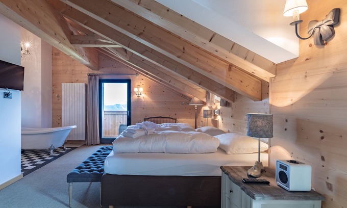 Oeschseite Cabin | Rinderberg Swiss Alpine Lodge
