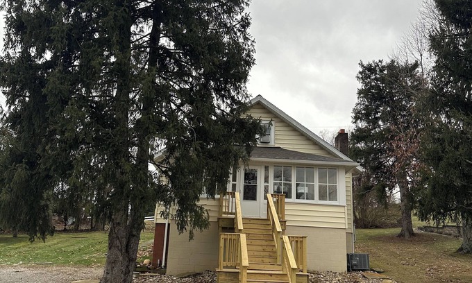 Kerr House | Rio Grande "Dean Lewis" House. Just off campus!
