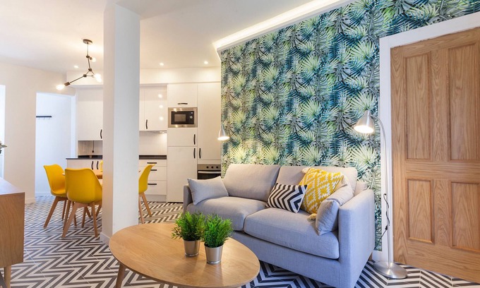 Almendrales Apartment | Rio Plaza IV apartment in Madrid