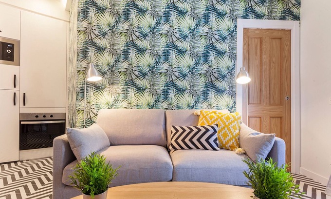 Almendrales Apartment | Rio Plaza VI apartment in Madrid