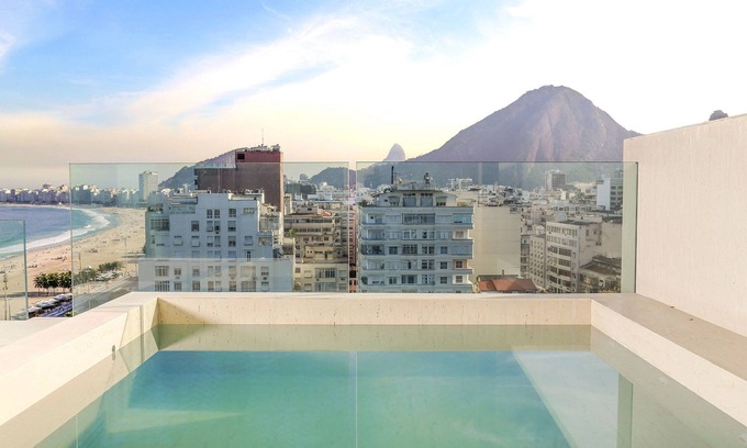 Copacabana Apartment | Rio041 - Luxury 6 bedroom penthouse beachfront