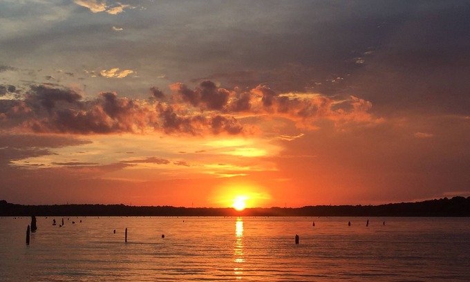 Hemphill House | Rip'n Lips Lake Rental On Toledo Bend