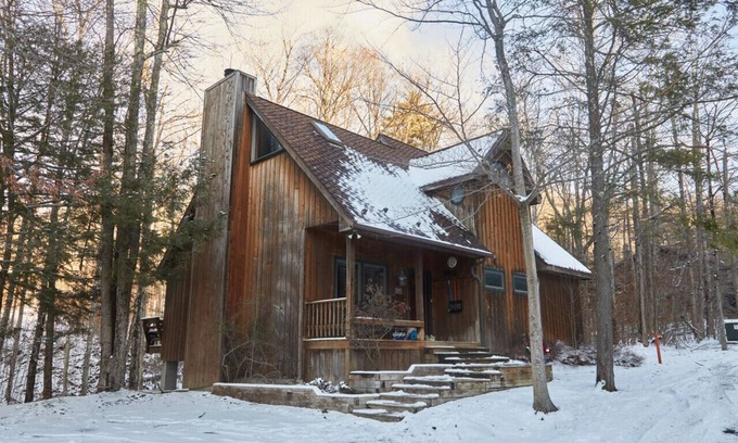 Northface Cabin | Rippling Waters is a Gorgeous cabin close to Timberline mountain slopes!
