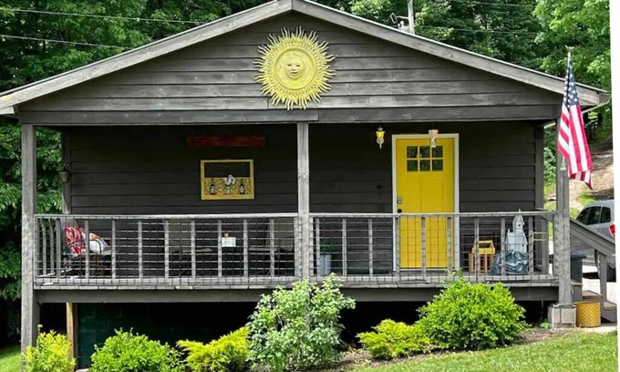 Wellington Cabin | Rise and Shine