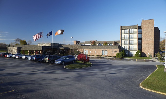 West Henrietta Hotel | Rit Inn & Conference Center