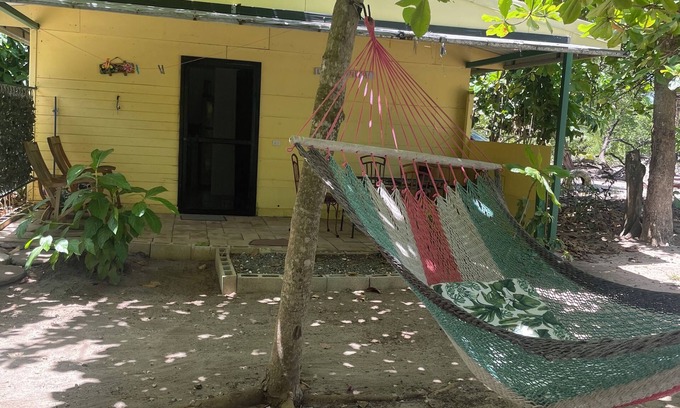Rio Seco Cabin | Rita & Sonny Tropical 'Surf' Cabina