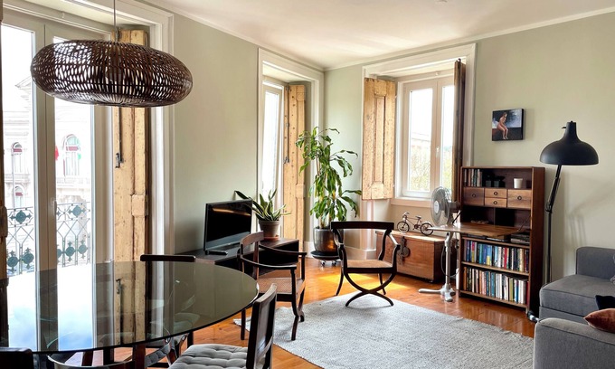 Pena Apartment | RITA'S PLACE - historic center: charming flat on garden square, 400m from Baixa de Lisboa