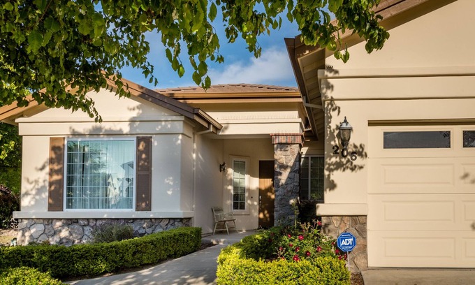 Paso Robles House | Ritz Del Rio-Your Spacious Downtown Retreat!