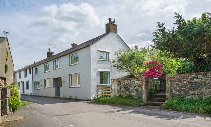 Bassenthwaite House | Rivendell Cottage - 7-Miles from Keswick, dog-friendly