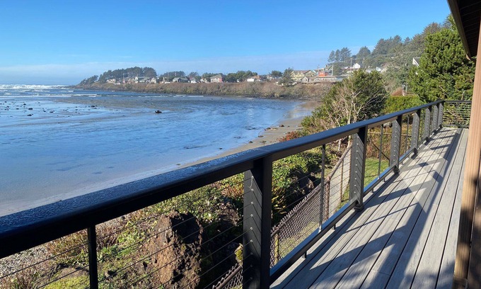 Yachats House | River and Ocean View. Single level home, fun for all ages! Fenced yard for dogs!
