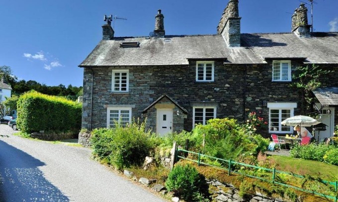 Skelwith Bridge House | River Bank (Langdale)