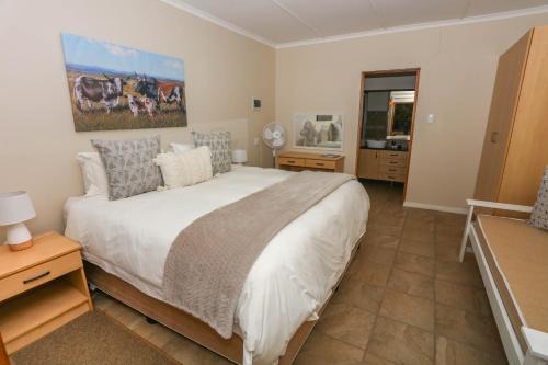 uMngeni Cabin | River Bend Farm