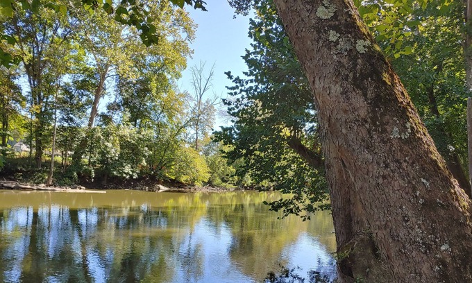 Loudonville House | River Cottage on the Banks of the Mohican River, Couples Retreat, Hike, Firepit