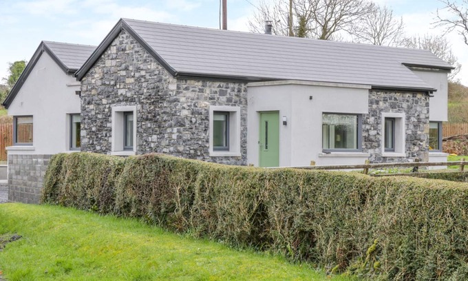 Sligo Cottage | RIVER DALE, family friendly in Sligo Town, County Sligo