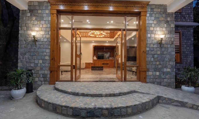 Garjia Resort | River Heritage Resort