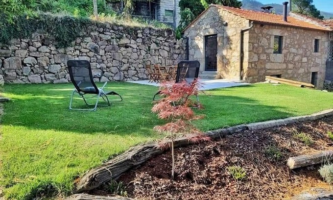 Oliveira de Frades House | River House Sejães