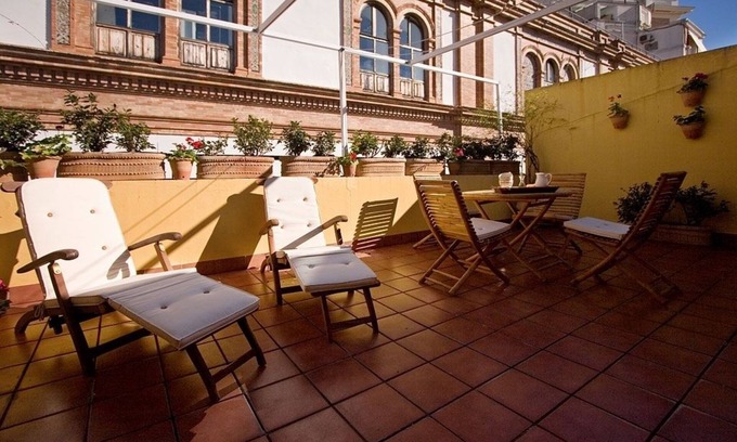 El Arenal House | River House Villa 7 pax next to Cathedral