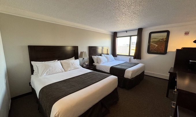 Nipawin Hotel | River Inn