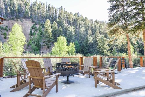 Red River House | River Lyric Lodge