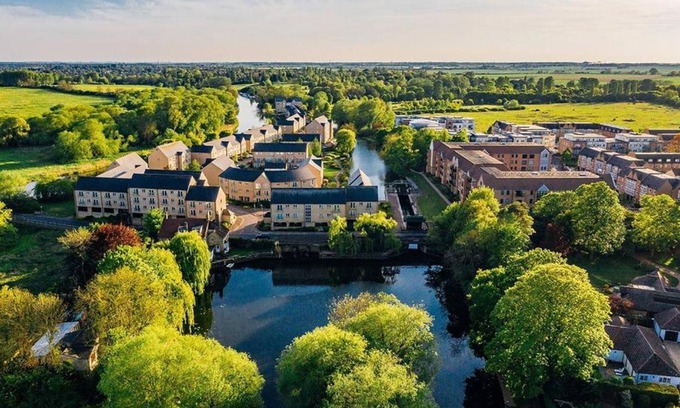 St Neots Apartment | River-meadow View Apartment 27 Skipper Way