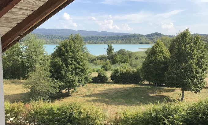 Clairvaux-les-Lacs Apartment | RIVER OF THE LAKE: T2bis of 55 m2