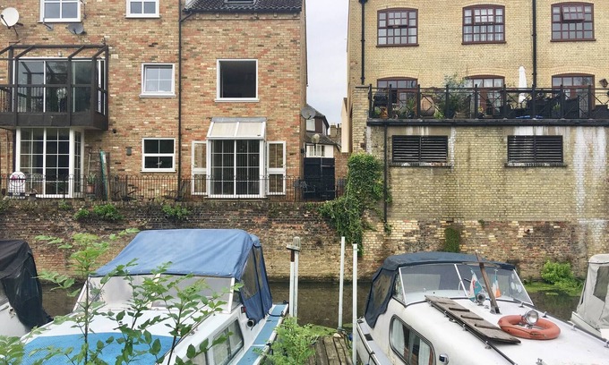 St Neots Apartment | River Penthouse Apartment In The Heart
