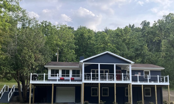 High View House | River Perch on the Cacapon: private home on 27 acres and 1200 ft of riverfront
