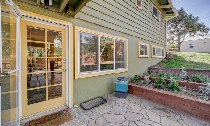 Howard Apartment | River Place Retreat, Unit 4- Cozy Condo on the Arkansas River