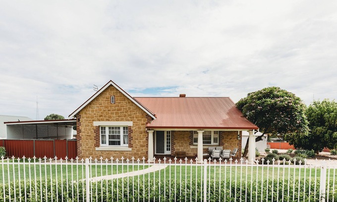 Waikerie House | River Rest