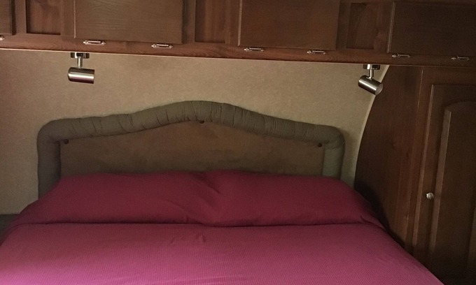 Frankfort House | River Road reasonable RV