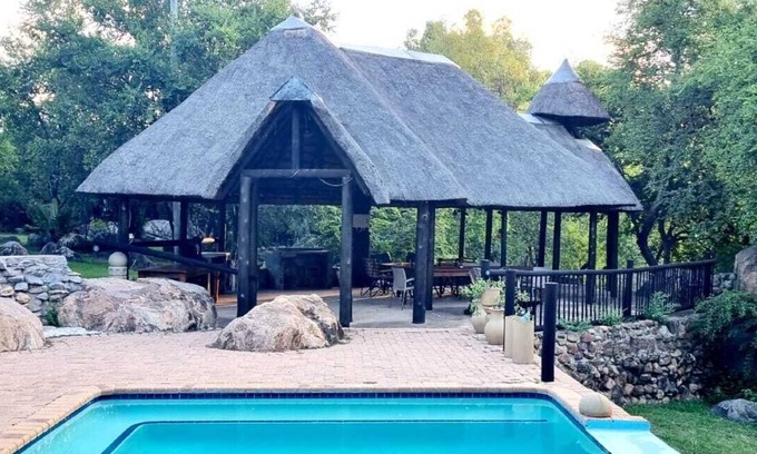 Vredefort House | River Rock Guesthouse