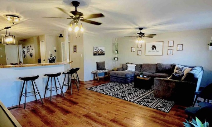 Bullhead City House | River ,Rotary Park & Relax @ VIA Golf Course