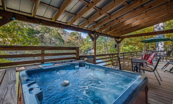 Great Cacapon Cabin | River Song Retreat - Right on the River!