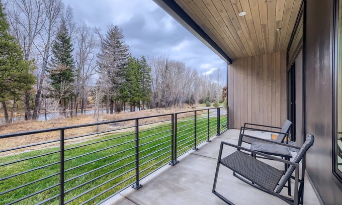 Silverthorne Condo | River View Retreat | Small family getaway!