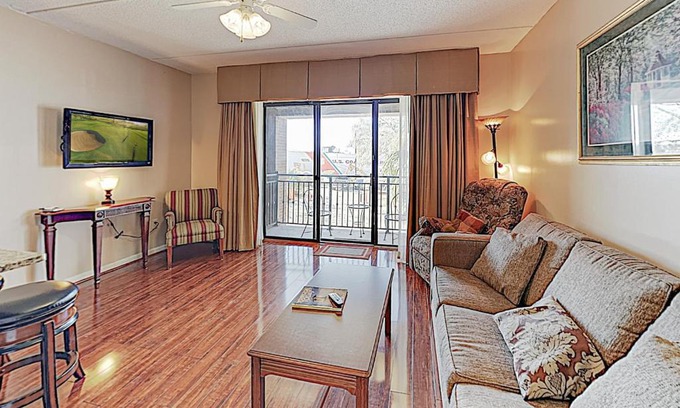 Wilmington Historic District Apartment | River View Suites 203 & 204