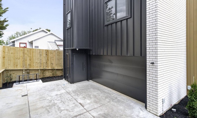 Hamilton North Other | River Vista - Hamilton Holiday Townhouse