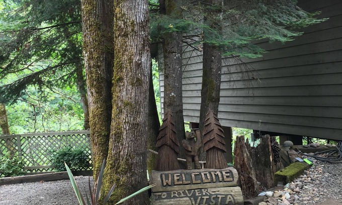 Roseburg House | River Vista Vacation Homes