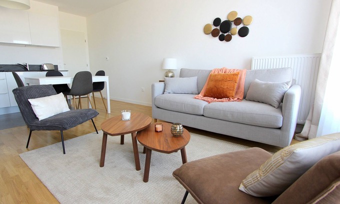 Chessy Apartment | RIVER1 - Disneyland view - Apt 6 people in Chessy