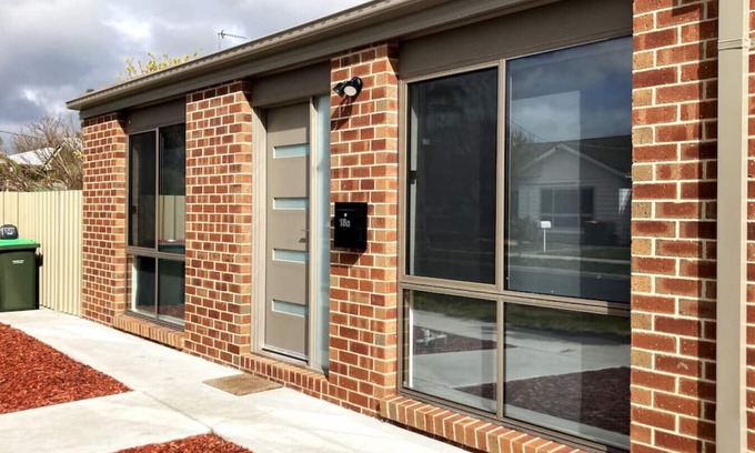 Horsham House | Riverbank on the Wimmera River