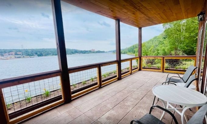Houghton Cabin | Riverbank Trailside Cabin 24A