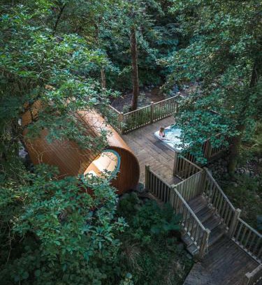 West Laroch House | RiverBeds - Luxury Wee Lodges with Hot Tubs