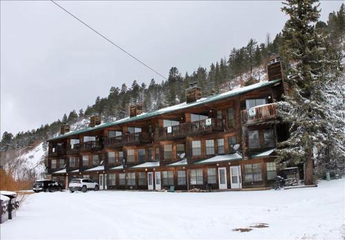 Red River Apartment | Riverbend 8 - Full