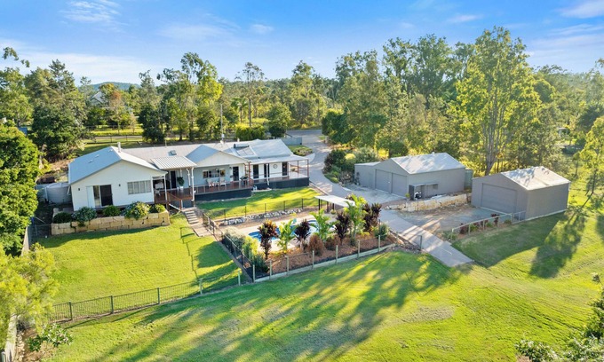 Tamborine House | Riverbend Ranch in Tamborine