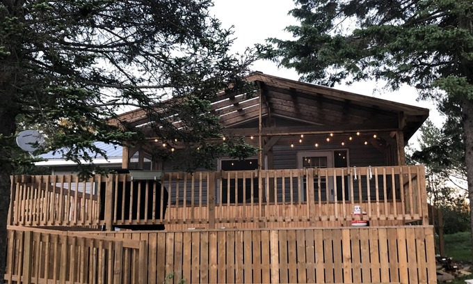 Ryerson Cottage | Riverbend Waterfront Cottage