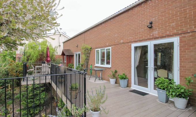 Shrewsbury Cottage | RIVERDALE, pet friendly in Shrewsbury