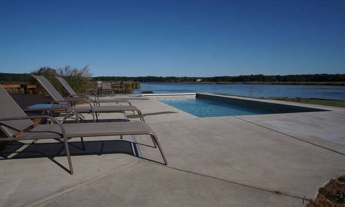 Douglas House | Riverdance, Hot Tub Open! Heated Pvt Pool open 5/9 to 10/6/25.